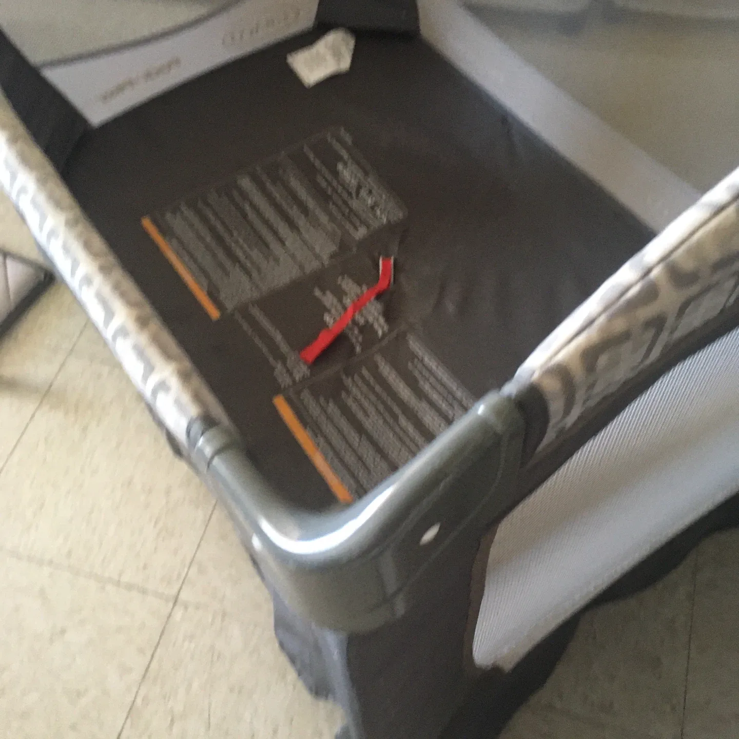 Graco Pack 'n Play Portable Playard image indicator(2)