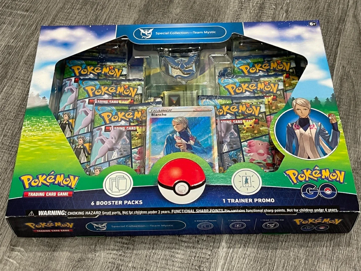 Pokémon GO Team Leaders Special Collection Bundle image indicator(4)