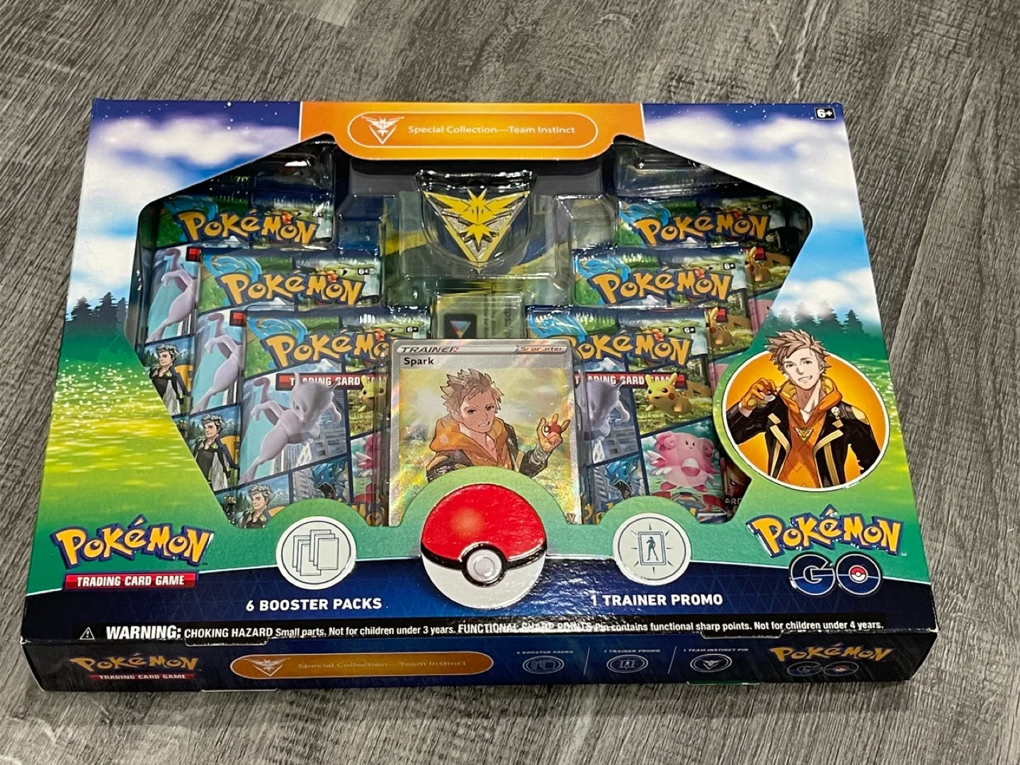 Pokémon GO Team Leaders Special Collection Bundle image indicator(2)