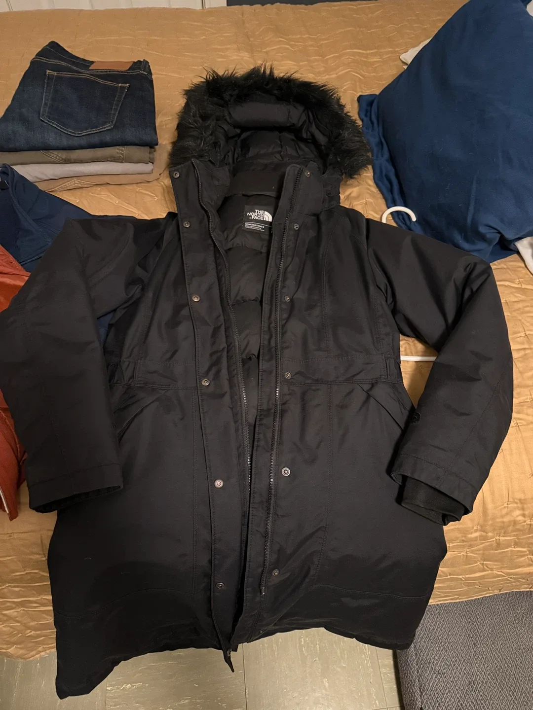 The North Face Parka - Women's Small image indicator(2)
