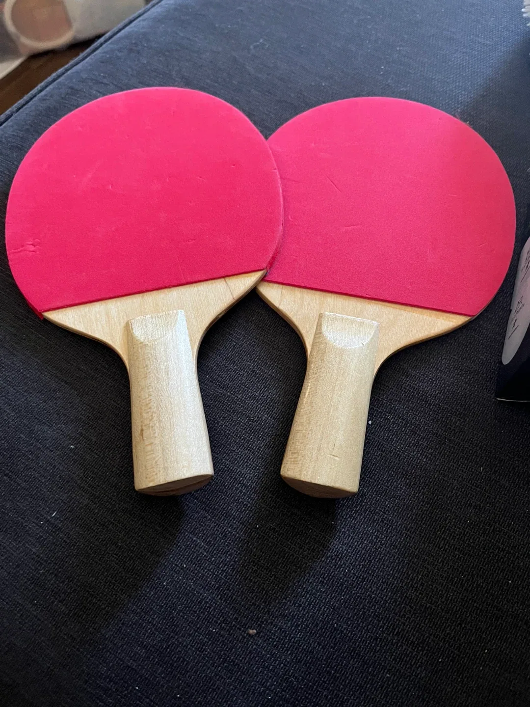 Table Tennis Set: Paddles & Balls image indicator(2)