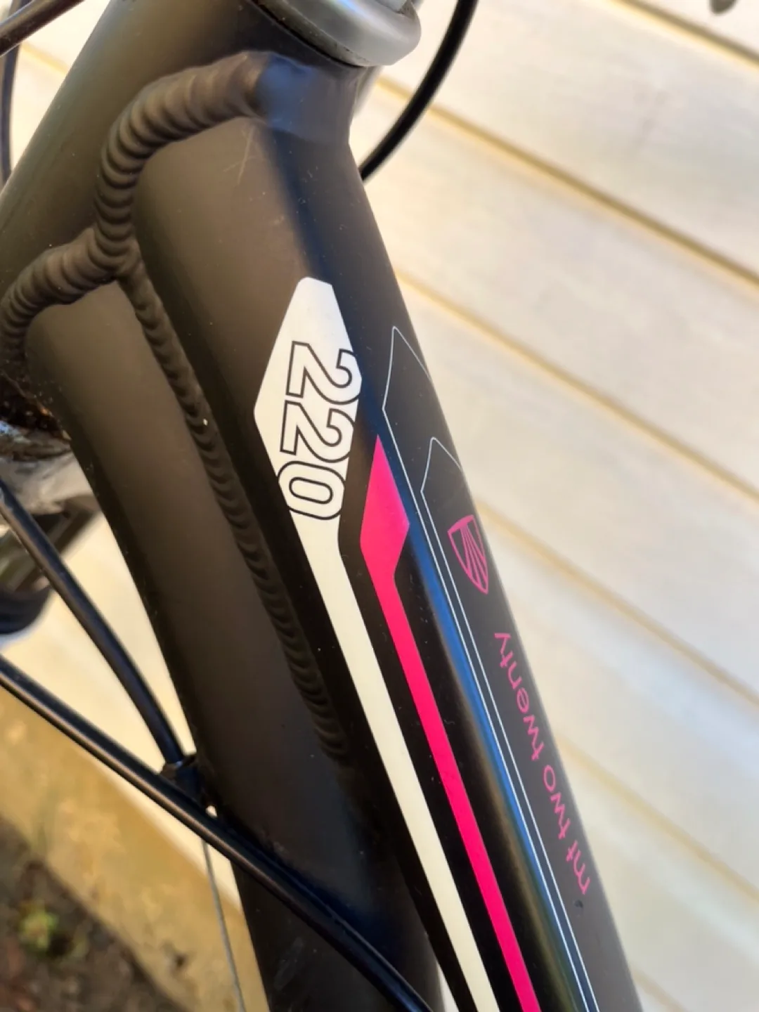 Trek MT 220 Girls' Mountain Bike image indicator(5)