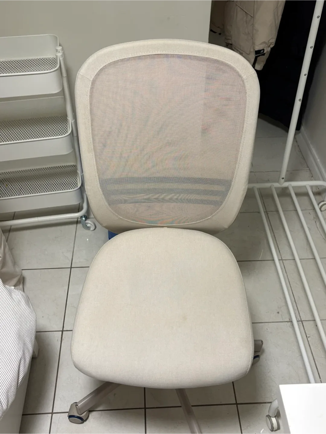 Ikea Renberget Swivel Chair - Light Beige image indicator(2)