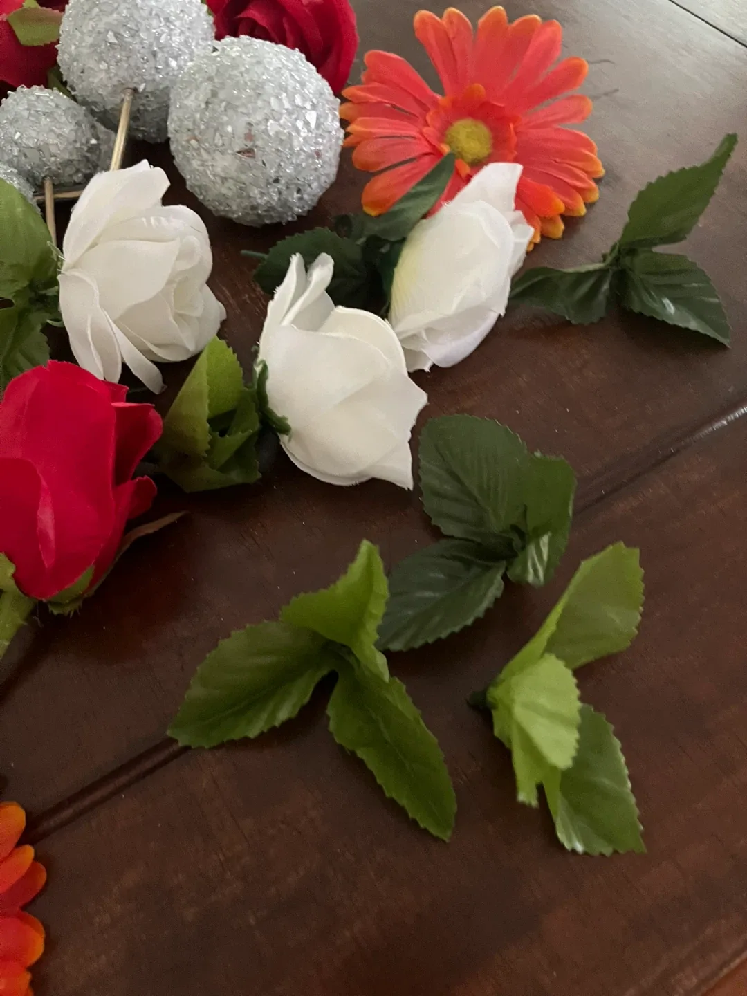 Artificial Flowers - Red, White, Orange image indicator(5)