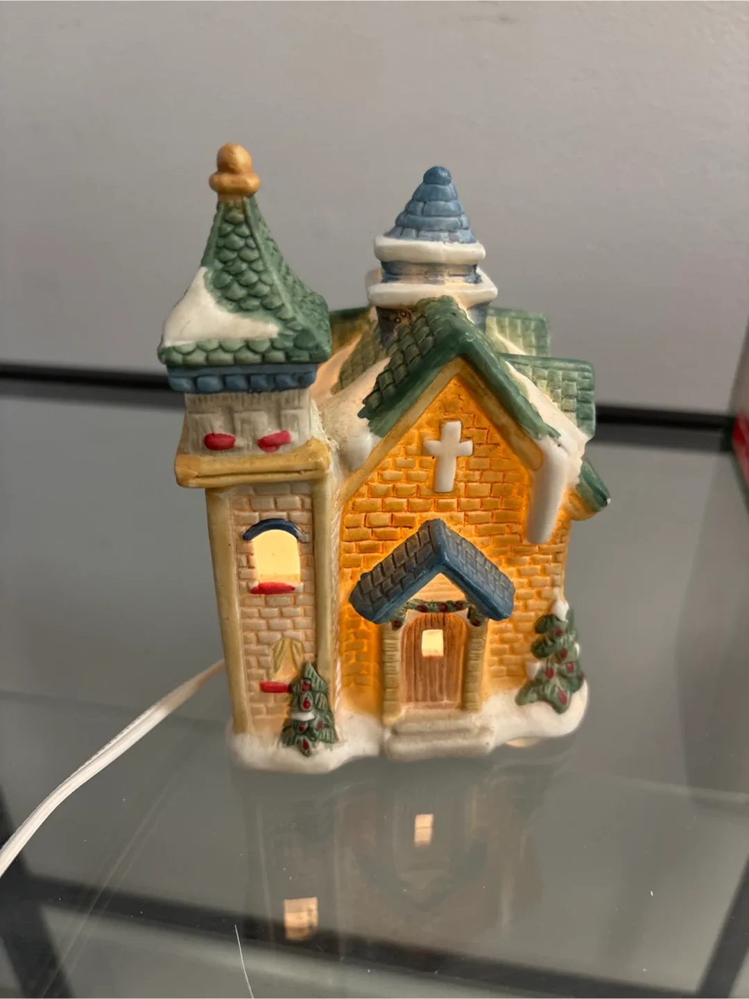 Mini village Bakery & Schoolhouse and Church Hoses image indicator(2)