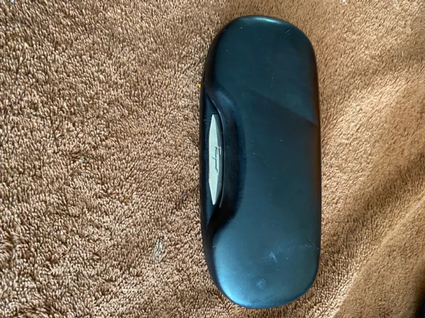 Anne Klein Sunglasses with Case image indicator(8)