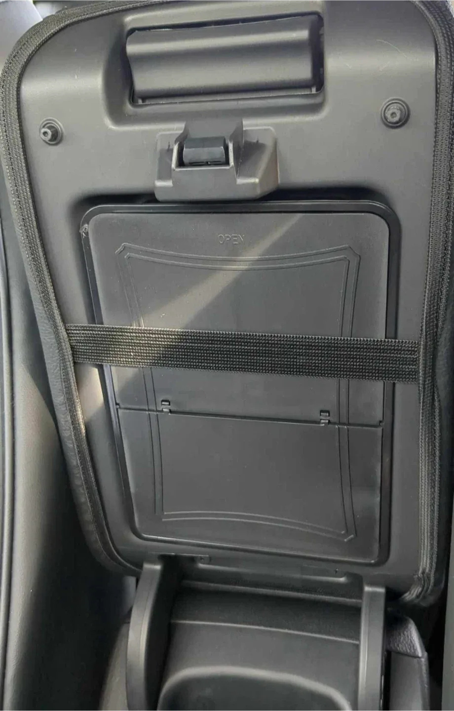 Honda Car Armrest Protective Cover - Black image indicator(2)