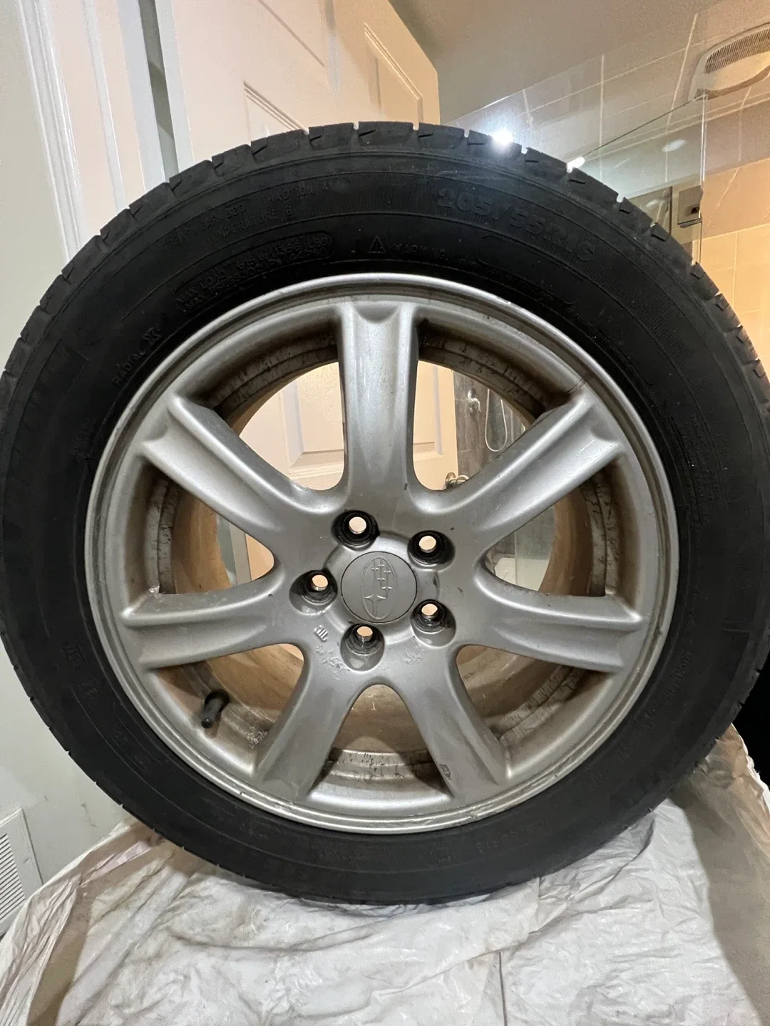 Michelin 205/55R16 Tire on Subaru Rim image indicator(4)