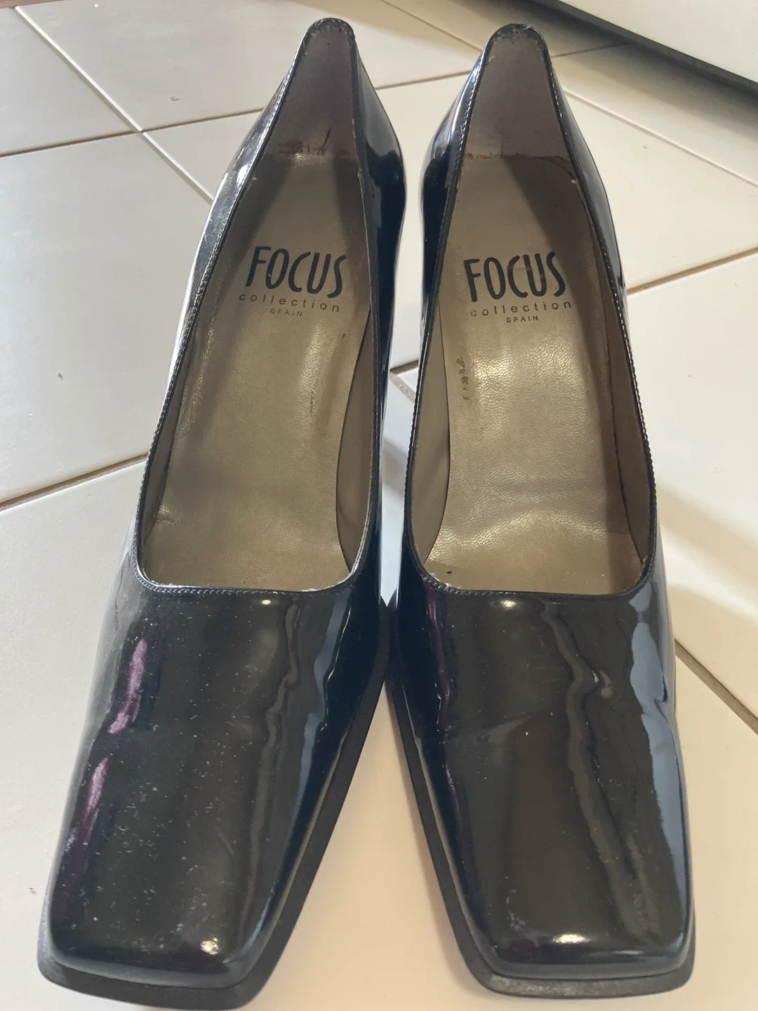 Focus Collection Spain Black Heels image indicator(3)