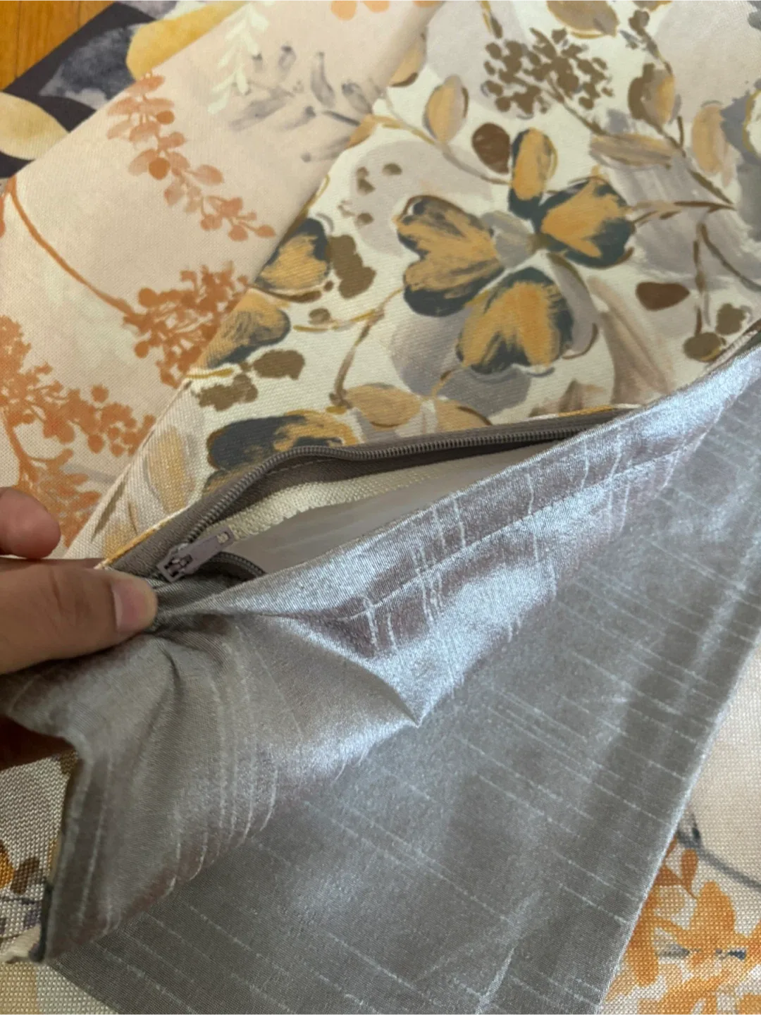 Floral Patterned Throw Pillow Covers set ‼️last price ‼️ image indicator(6)