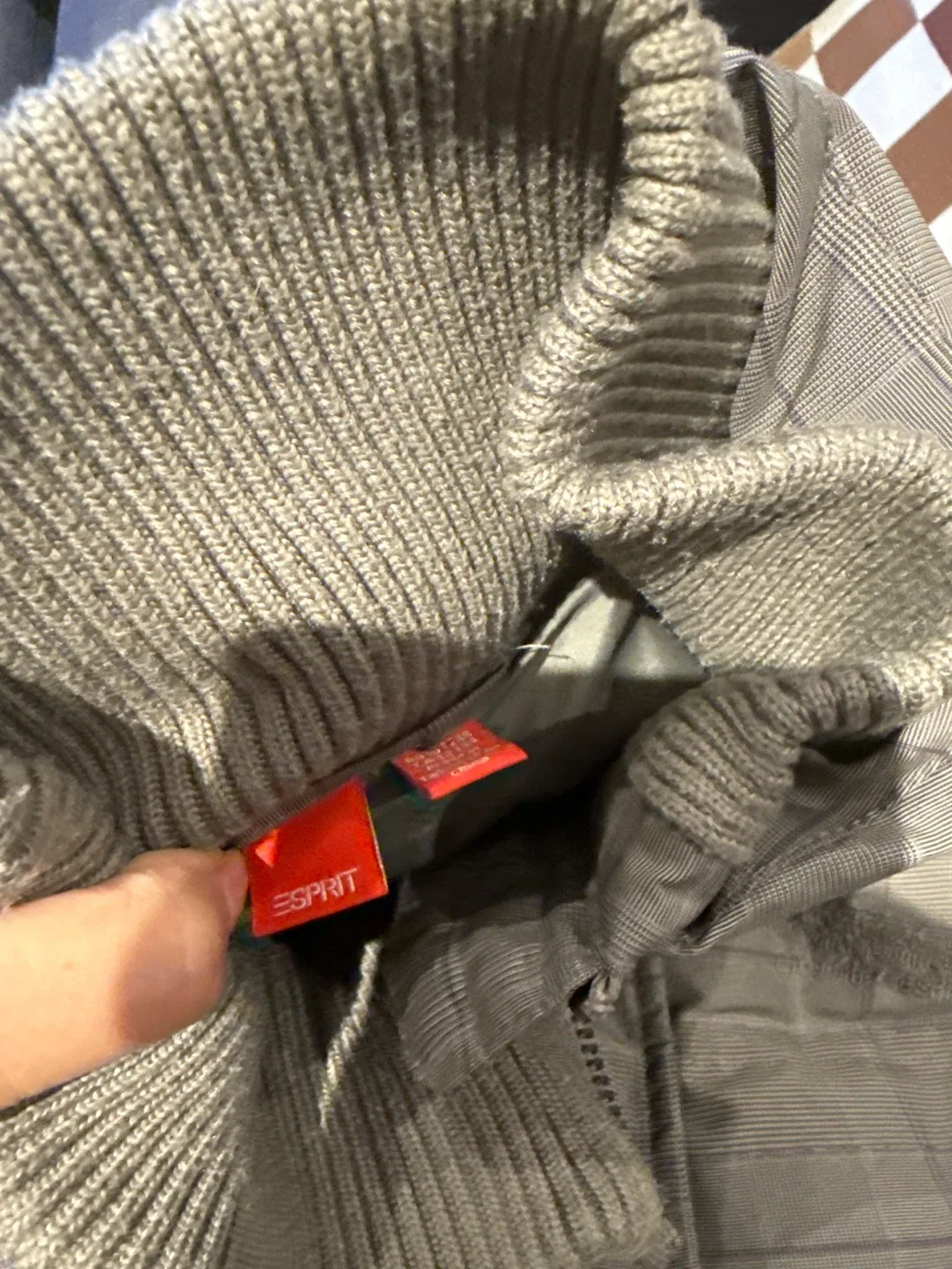 Esprit Padded Vest image indicator(2)