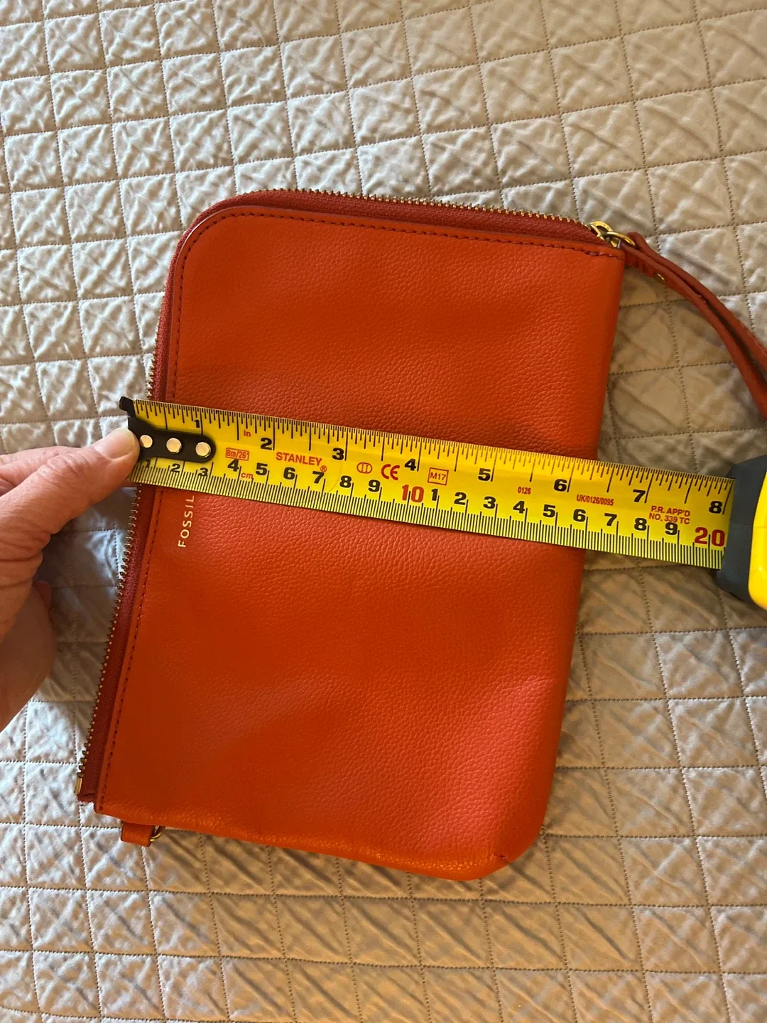 Fossil Orange Leather Wristlet image indicator(5)