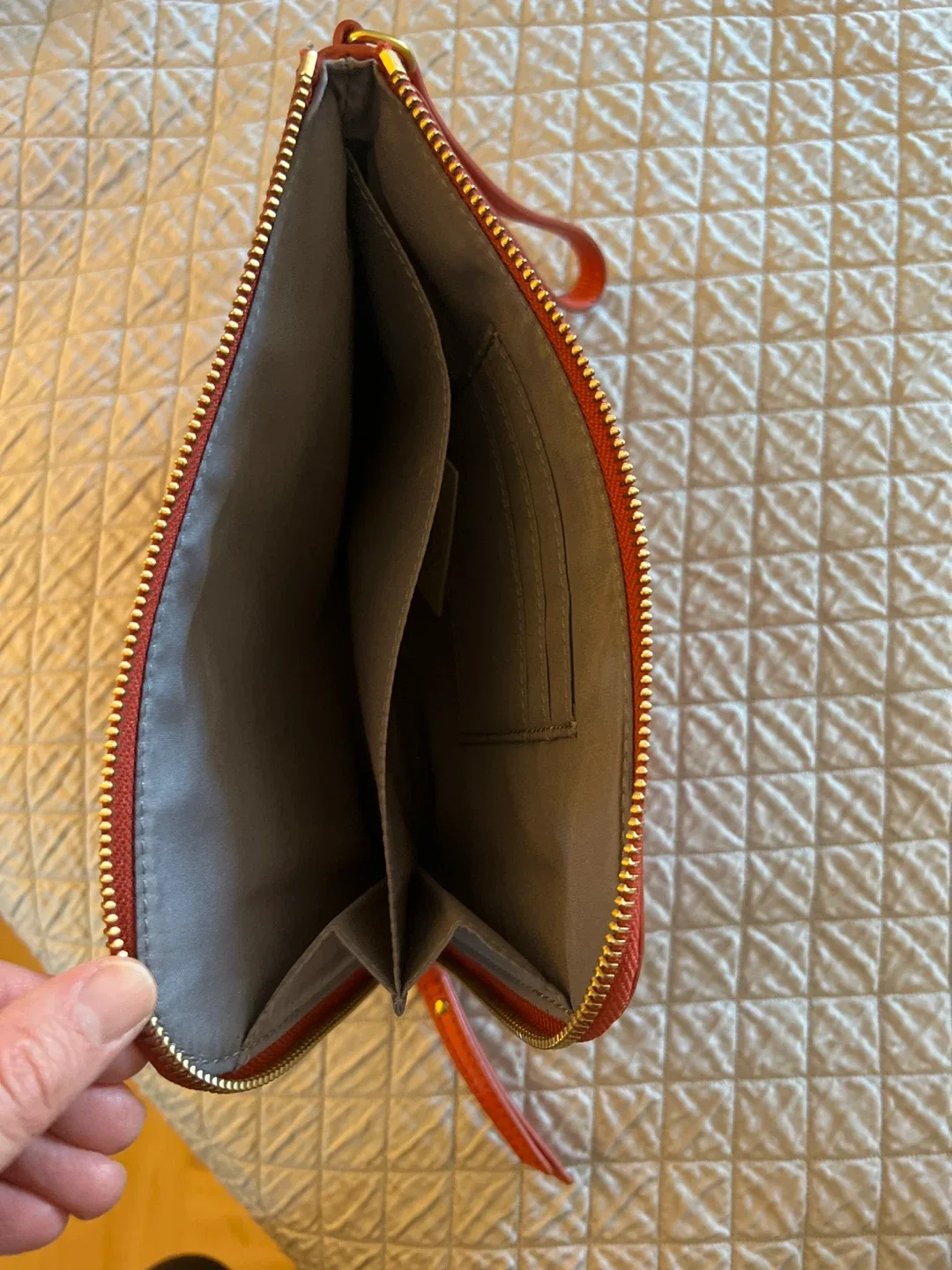 Fossil Orange Leather Wristlet image indicator(3)