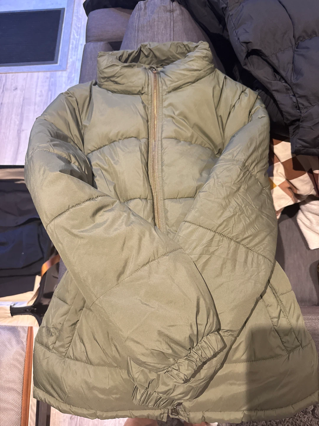 Amazon Essentials XS Olive Puffer Jacket