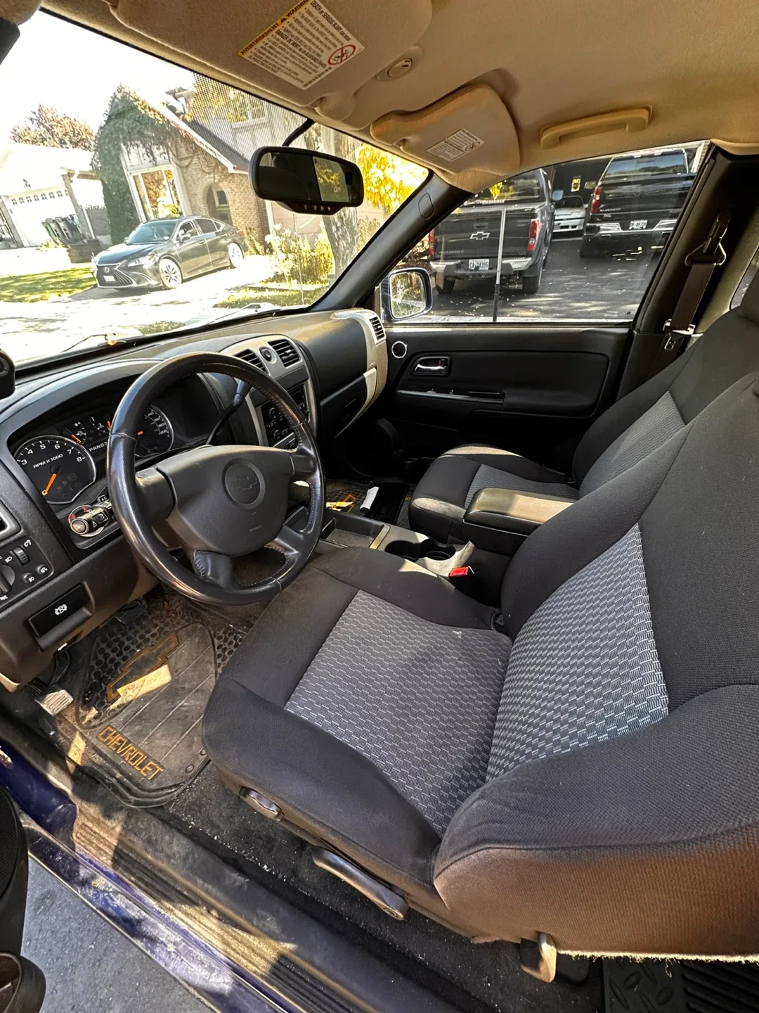 Chevrolet Colorado Truck image indicator(4)