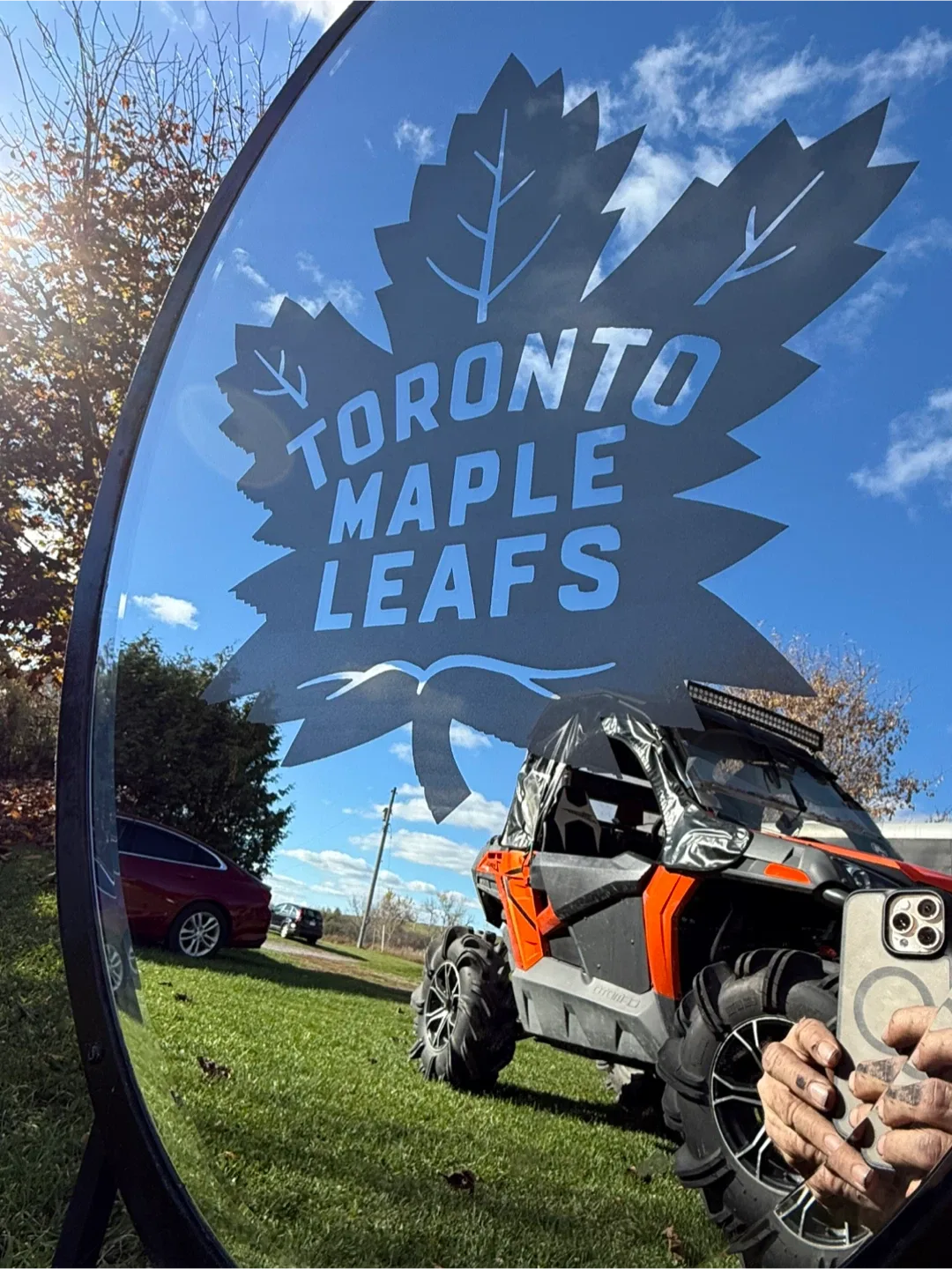 Toronto Maple Leafs Mirror on Stand image indicator(2)