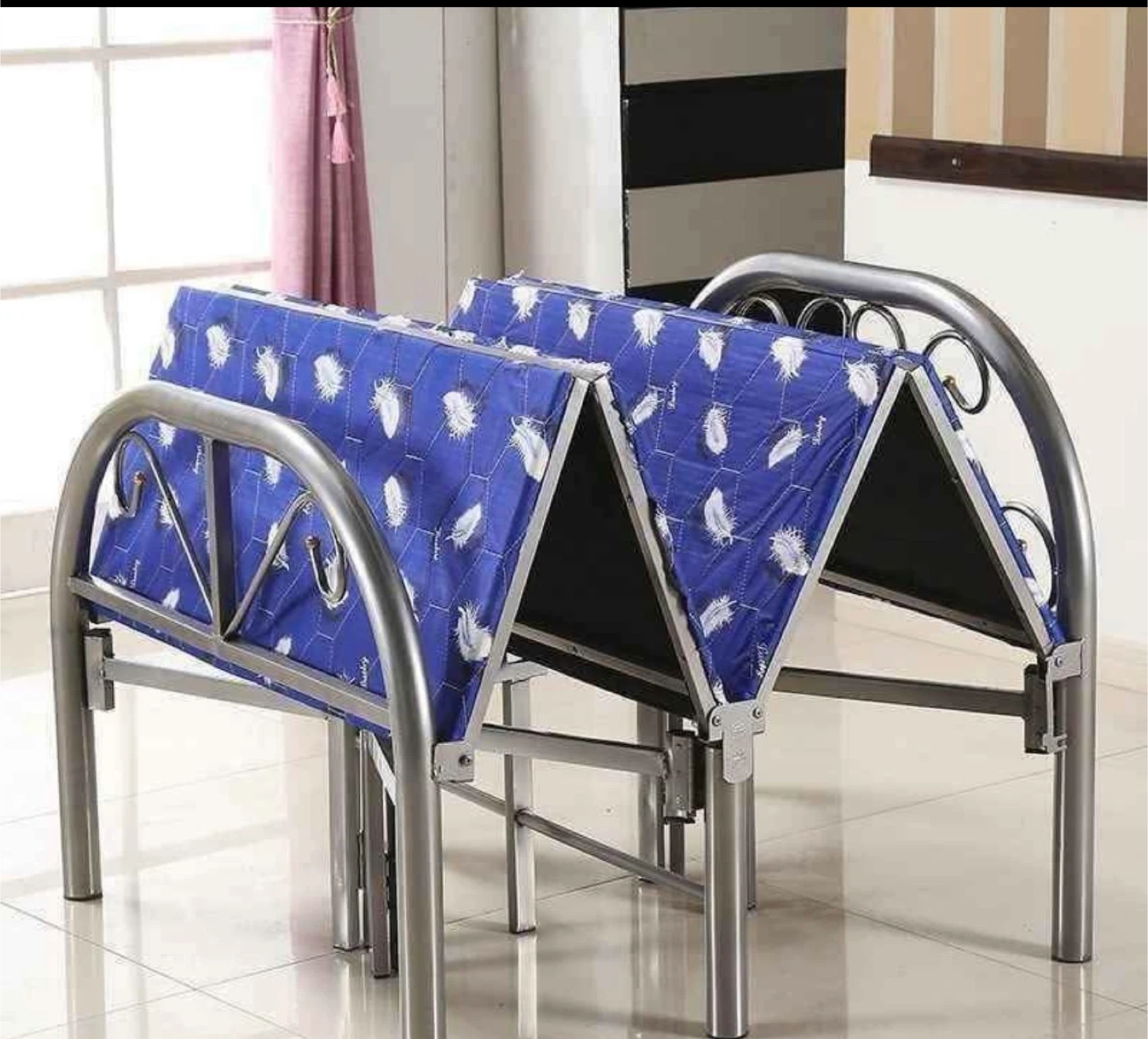 Folding Bed - Great for Small Spaces! - photo 2