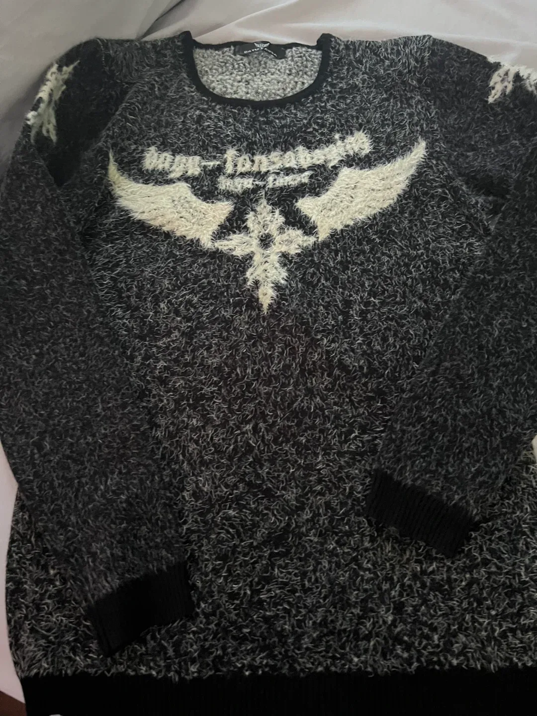 Black Sweater image indicator(2)