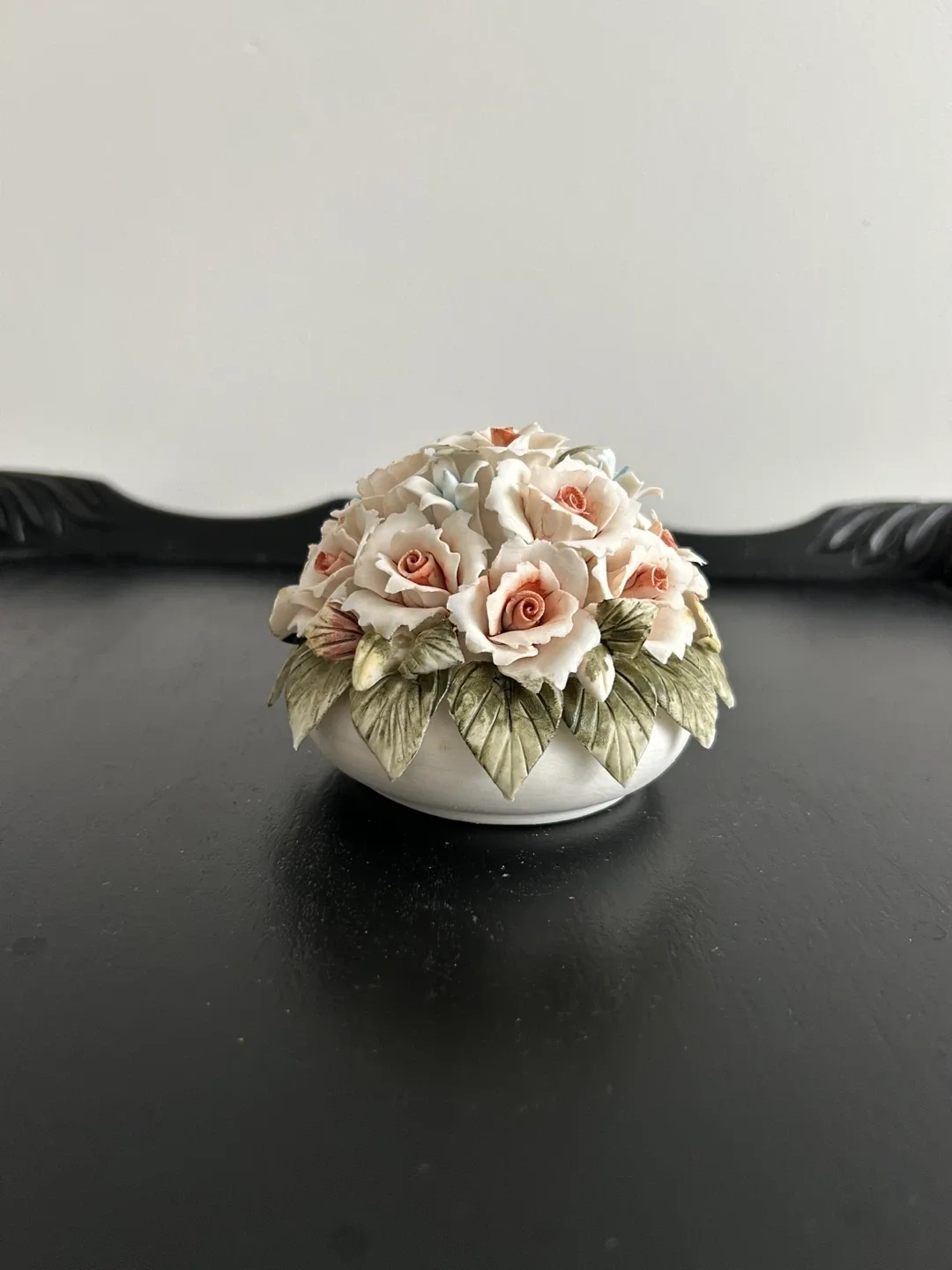 Casa Elite T. Capodimonte Floral Figurine image indicator(3)