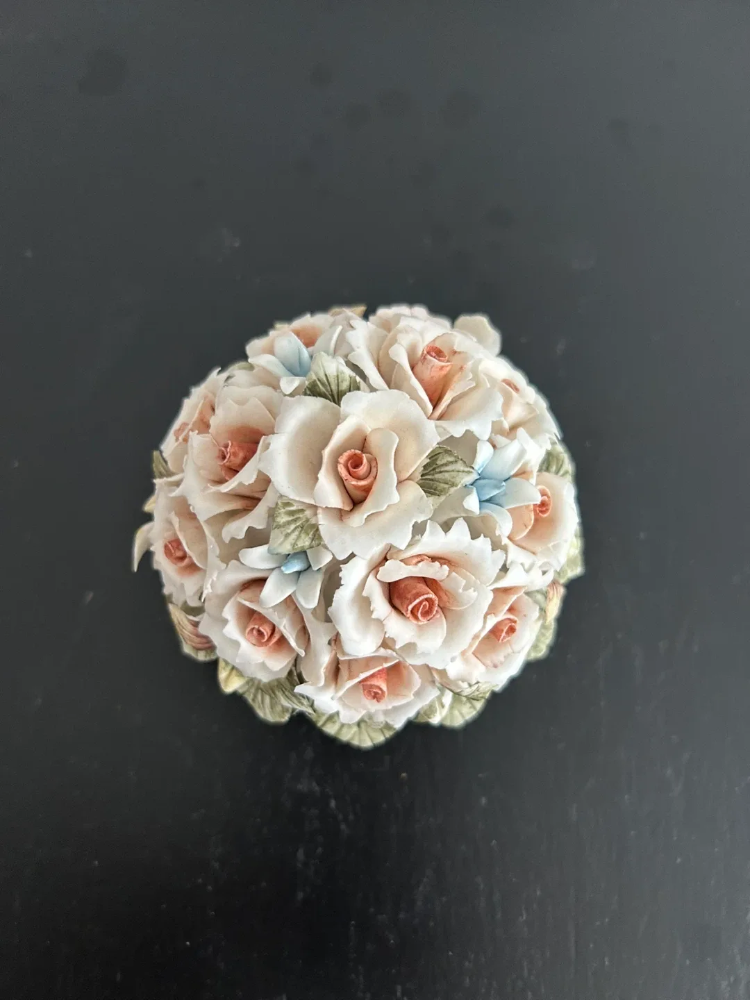 Casa Elite T. Capodimonte Floral Figurine image indicator(4)