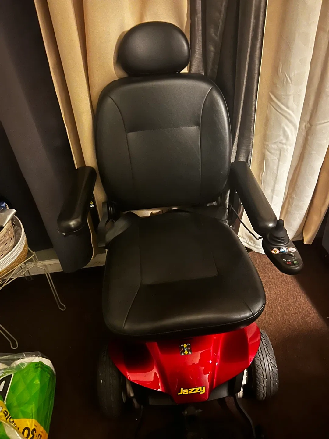 Jazzy Elite ES Power Wheelchair image indicator(3)