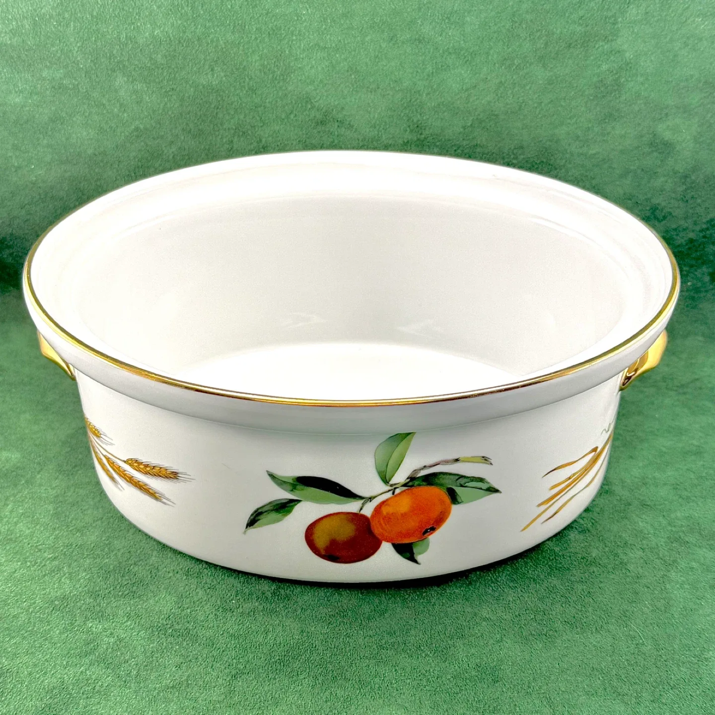 Royal Worcester Evesham open vegetable casserole image indicator(2)