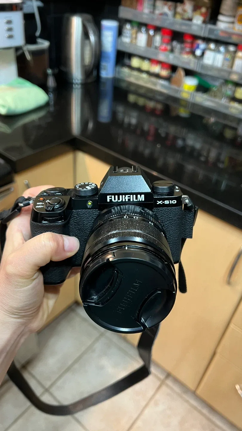 Fujifilm X-S10 Mirrorless Camera with XF 18-55mm Lens image indicator(3)