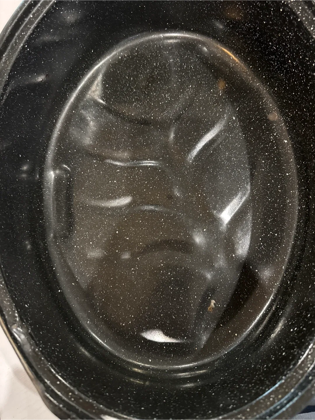 Granite Ware Roaster Pan with Lid image indicator(4)