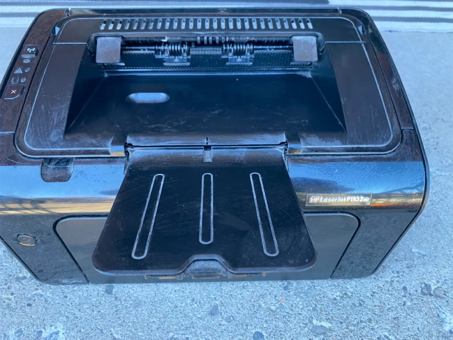 HP LaserJet P1102w Printer image indicator(3)