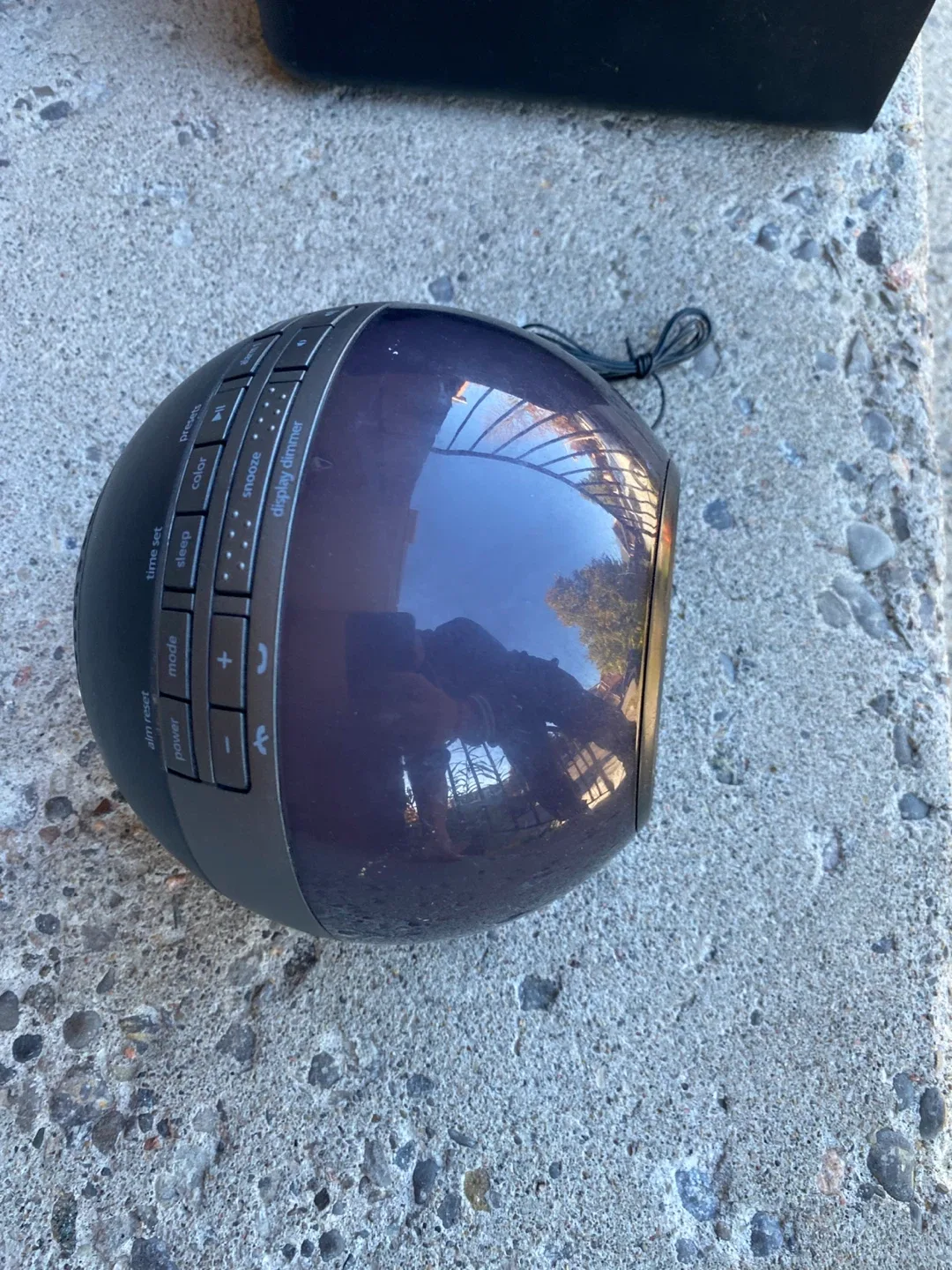 iHome Alarm Clock Radio image indicator(3)