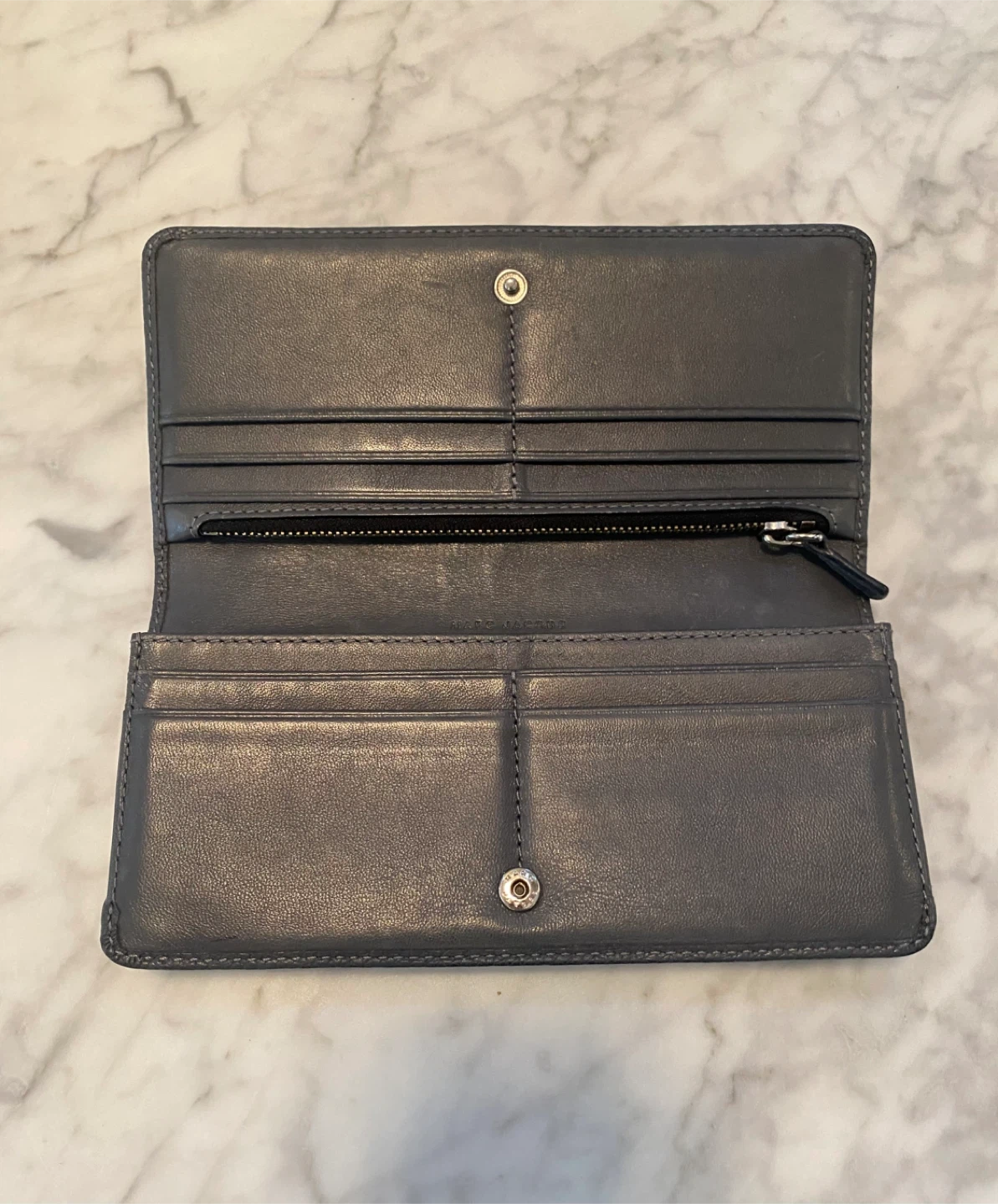 Marc Jacobs Grey Leather Wallet - photo 2