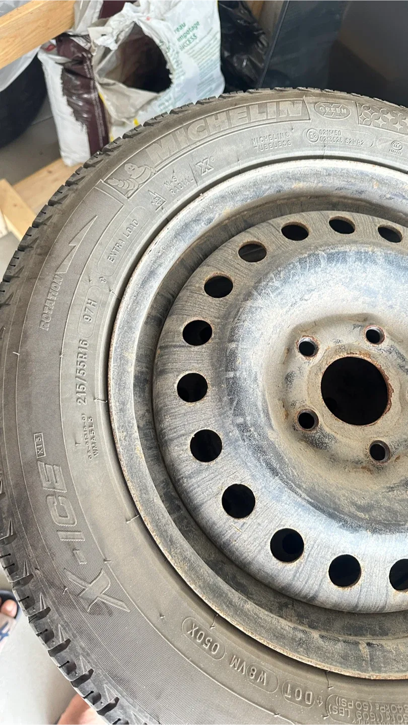 Michelin X-Ice Winter Tires 215/55R16 image indicator(3)