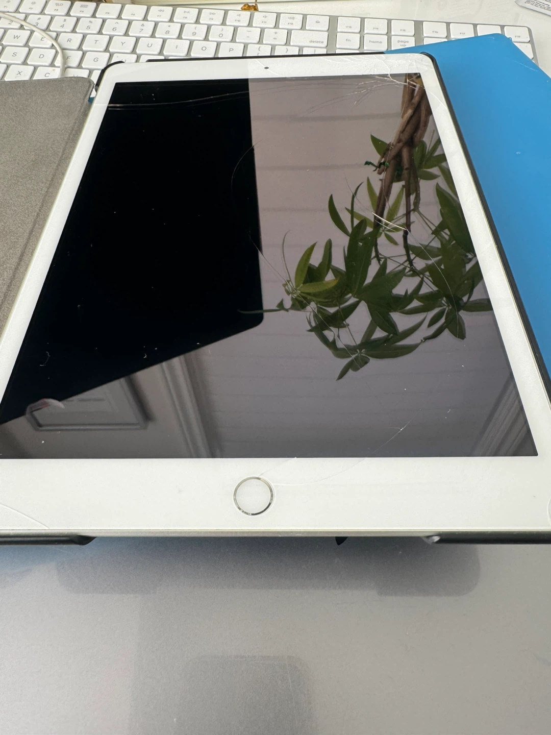iPad Model A2197 - photo 4