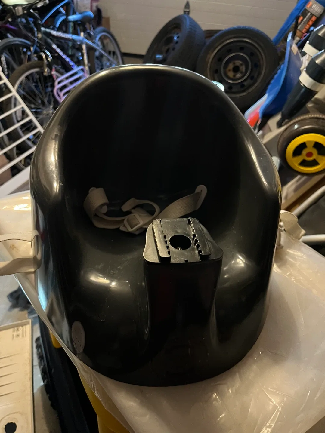 Black Bumbo Floor Seat with Tray image indicator(2)