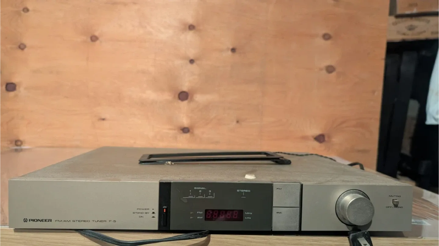 Pioneer Stereo Amplifier A-40 & Tuner Bundle image indicator(3)