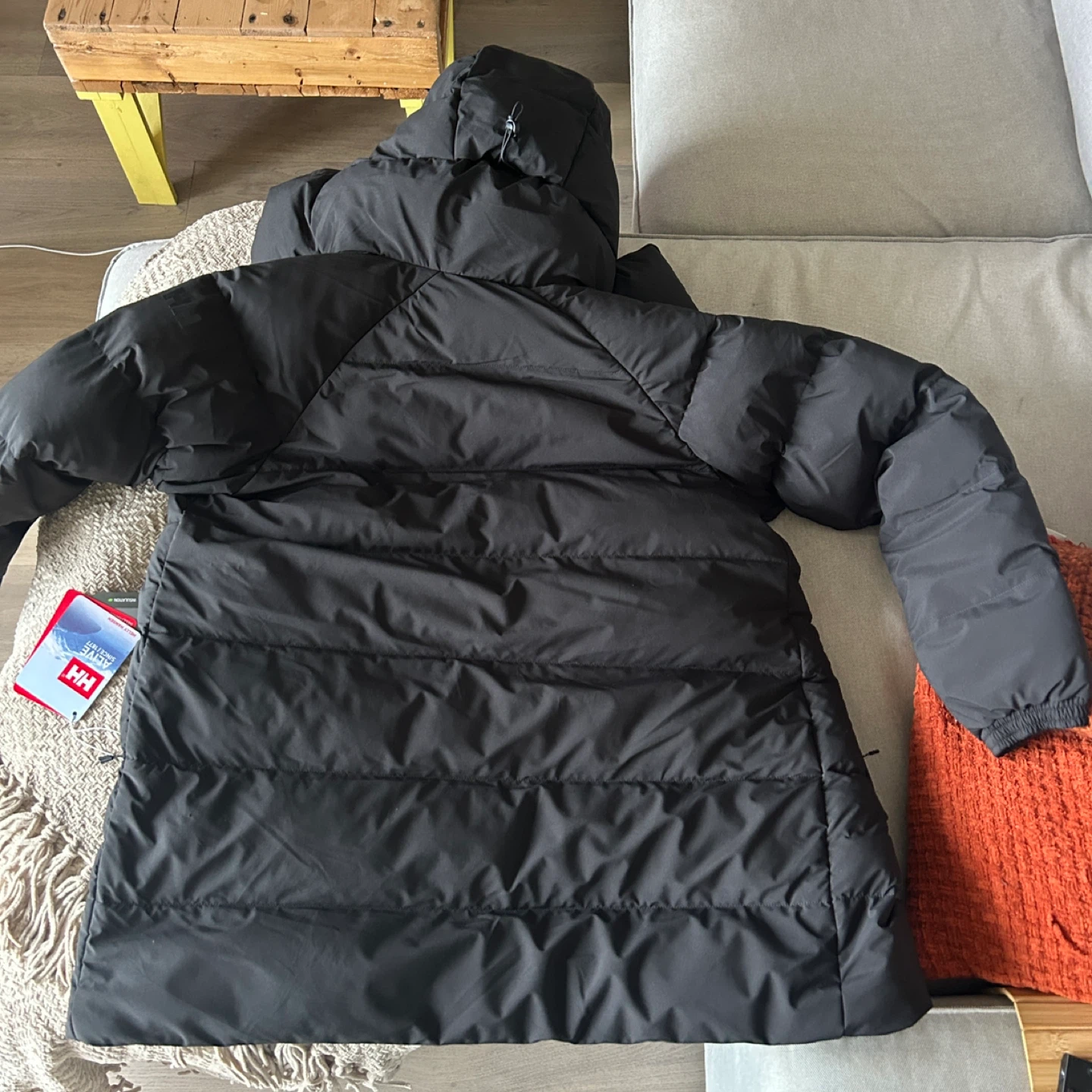 NWT • Helly Hansen Women's Ellie Puffy Parka - Black - M - photo 4