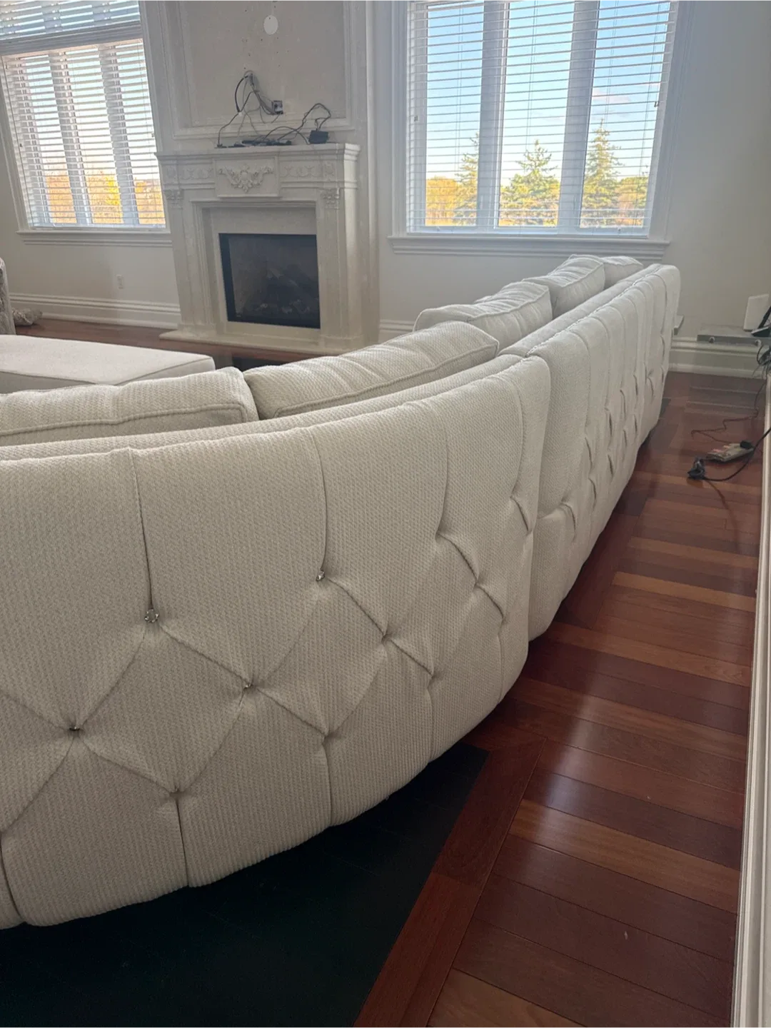 Large Off-White Sectional Sofa image indicator(3)