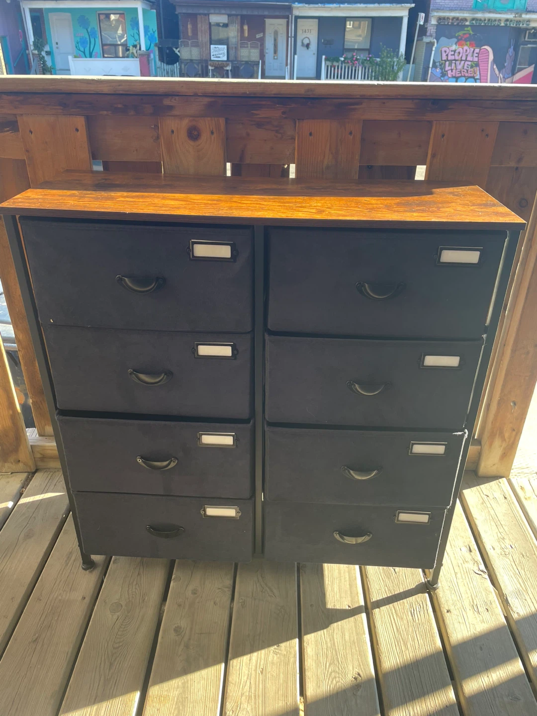 Dresser