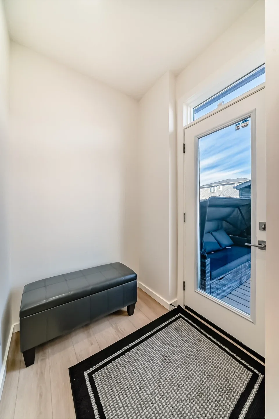 Grey Storage Ottoman Bench image indicator(3)