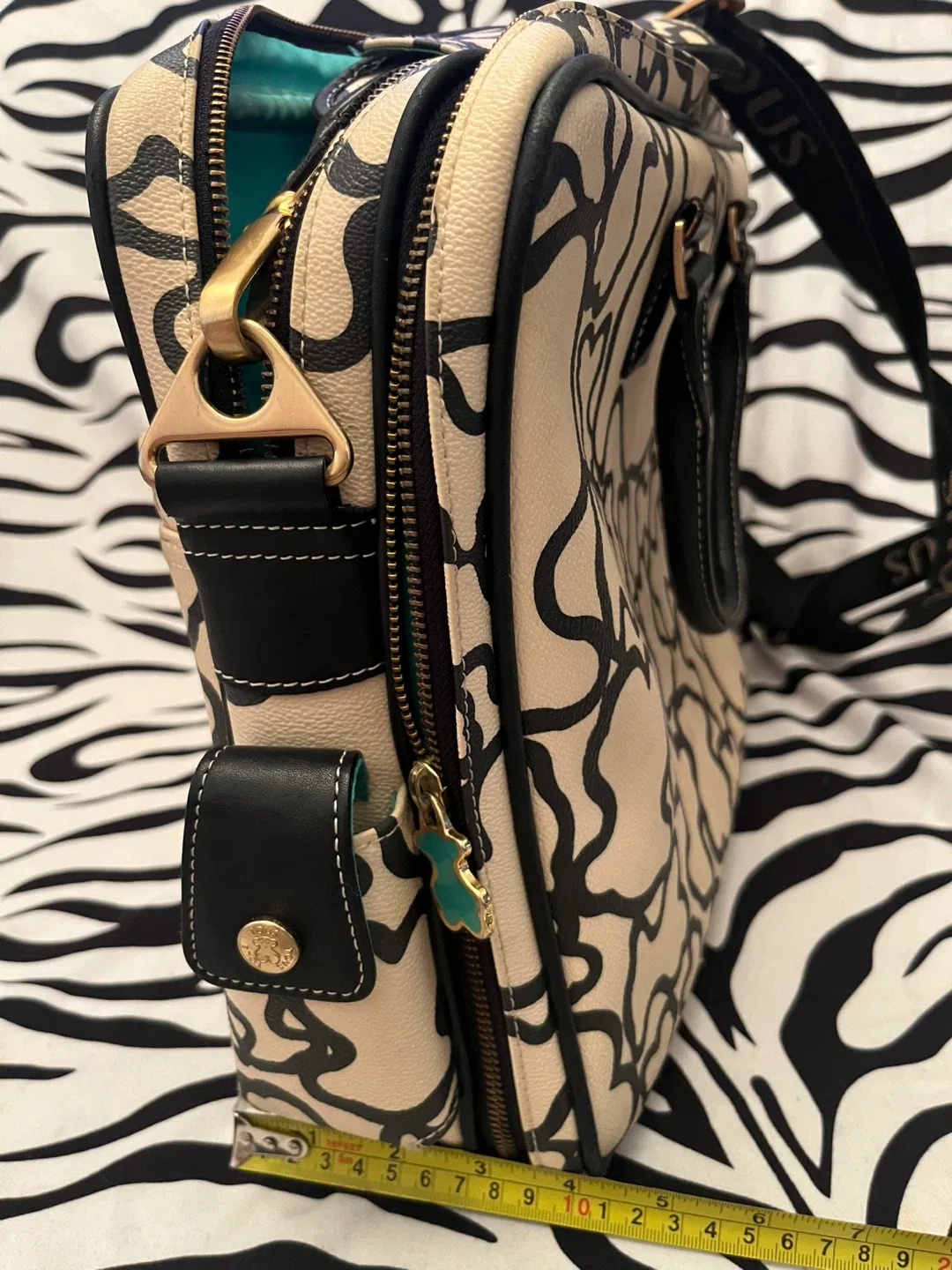 🧸🖤 TOUS Kaos Pix laptop briefcase in beige and black print 🖤🧸 image indicator(7)