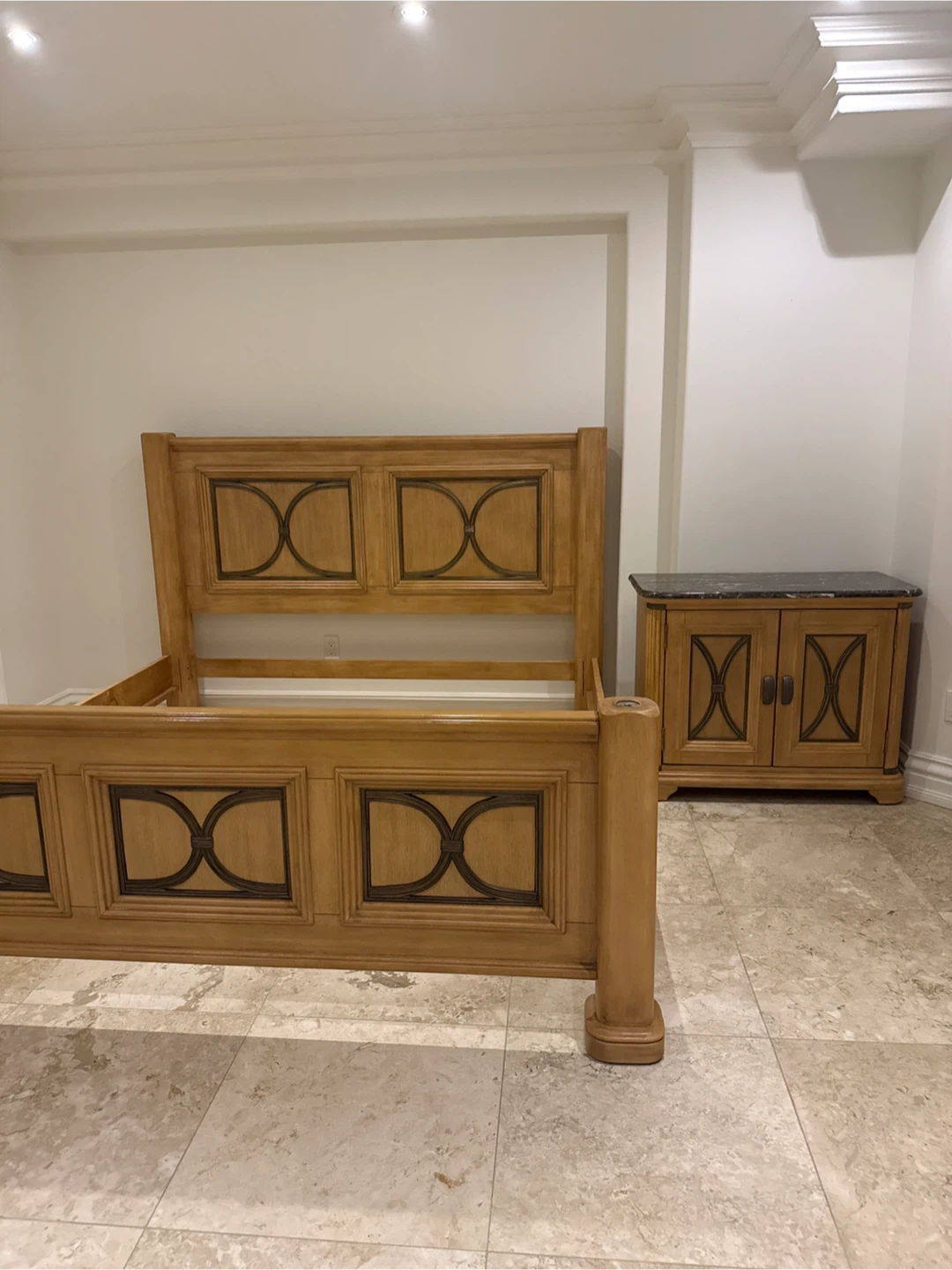 5 0ce Bedroom Set - Bed Frame, Dresser, Nightstand