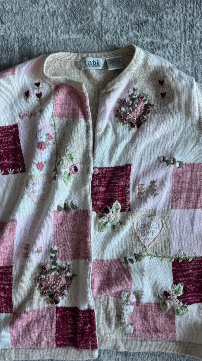 Tabi International Cardigan - Floral Pattern image indicator(2)