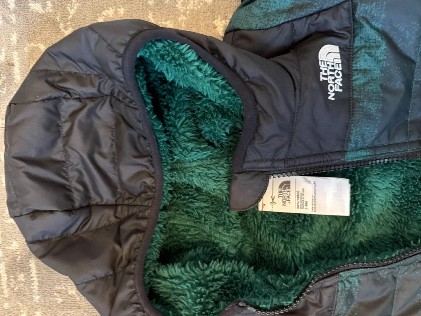 The North Face Infant/Bébé Jacket (3-6M) image indicator(2)