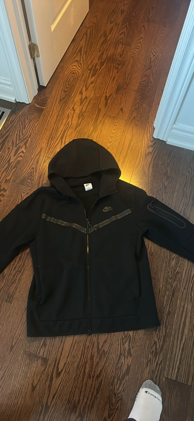 Nike Tech Fleece Hoodie - Size M - Black