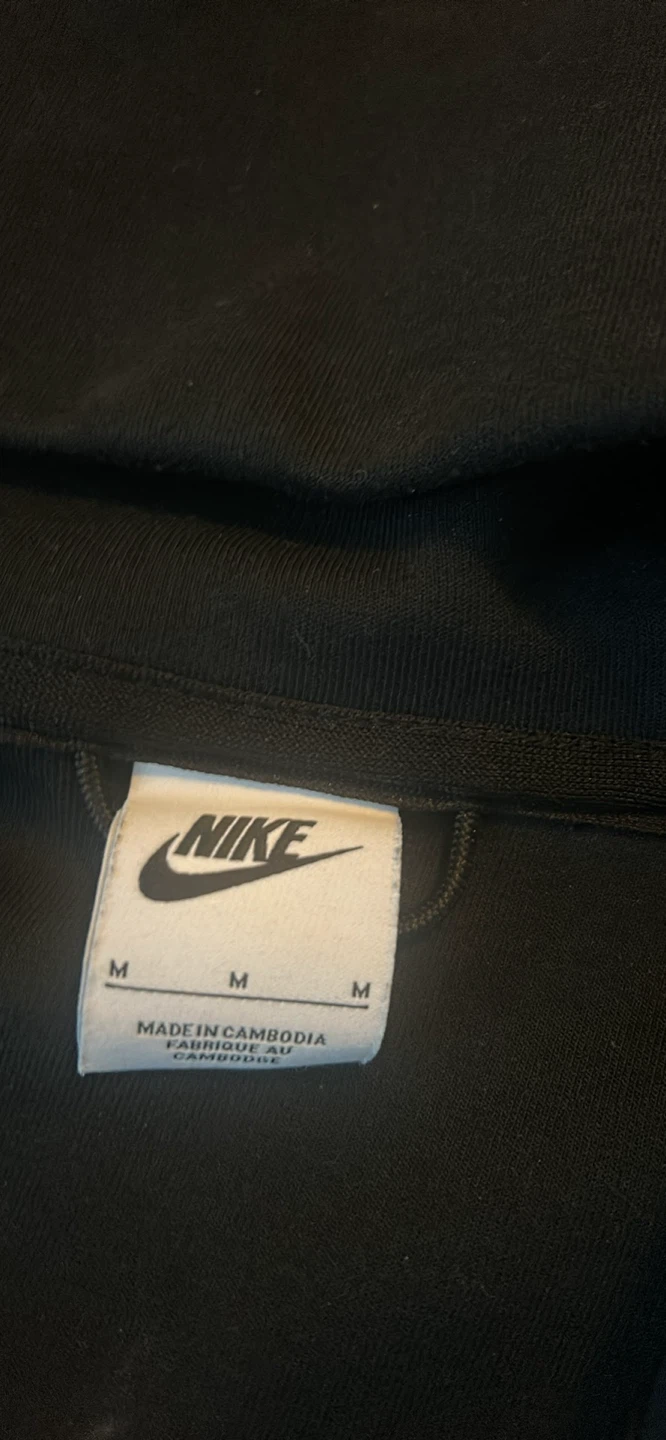 Nike Tech Fleece Hoodie - Size M - Black - photo 2