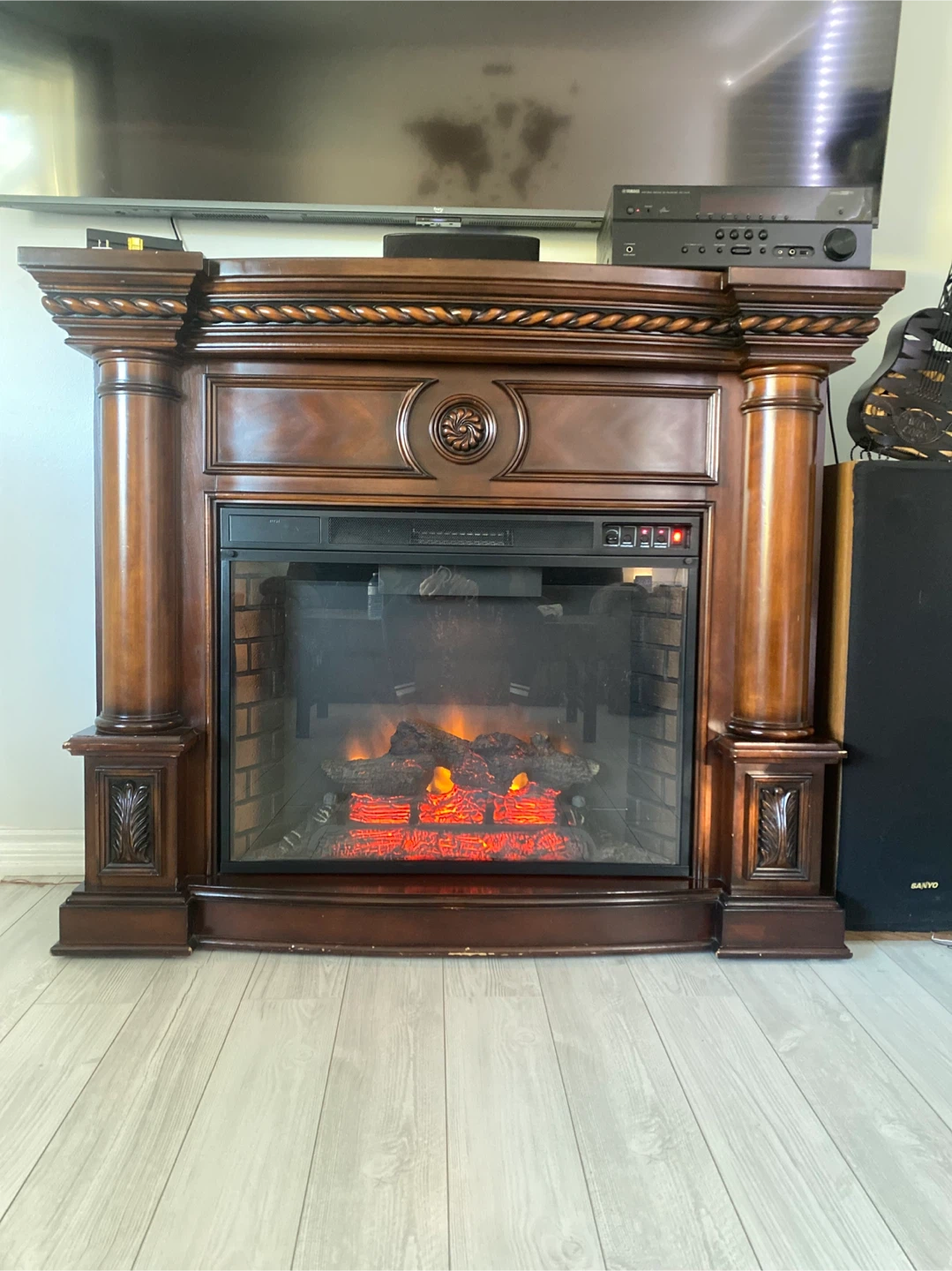 Twin Star Home Electric Fireplace 33EF010GRA