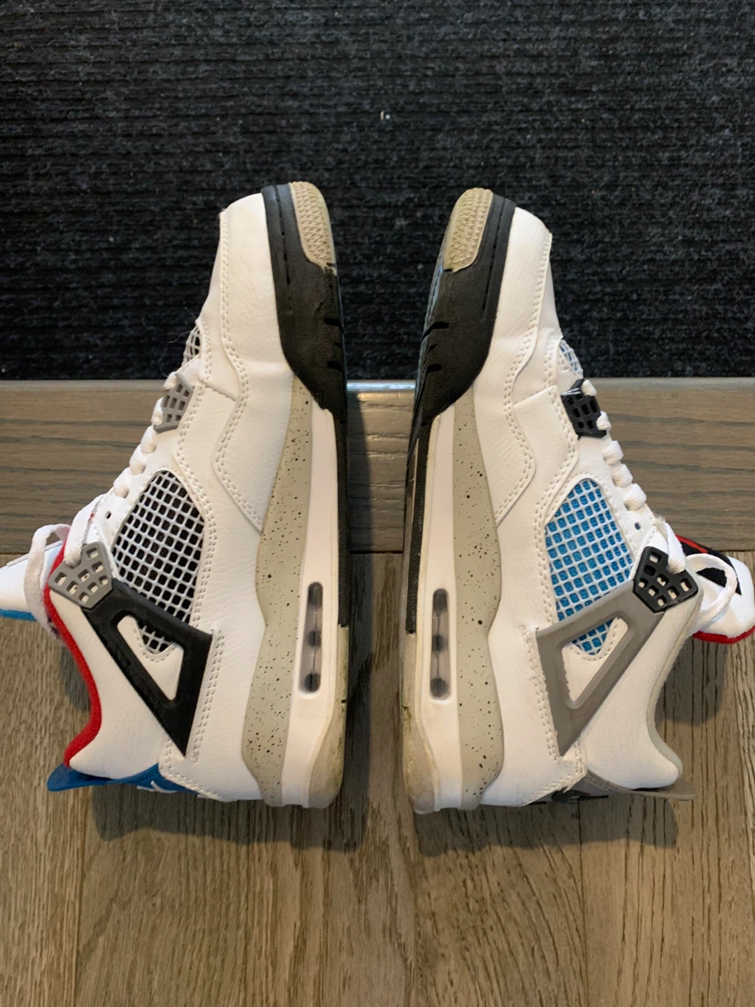 Nike Air Jordan 4 Retro US 8 - photo 3