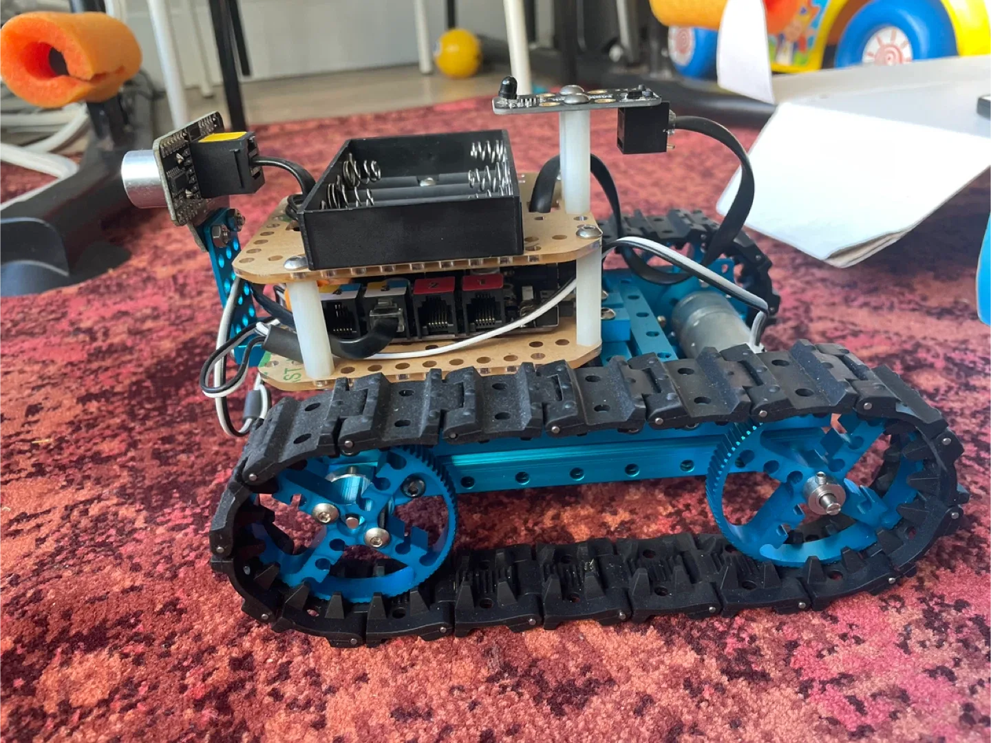 Makeblock Starter Robot Kit IR Version image indicator(2)