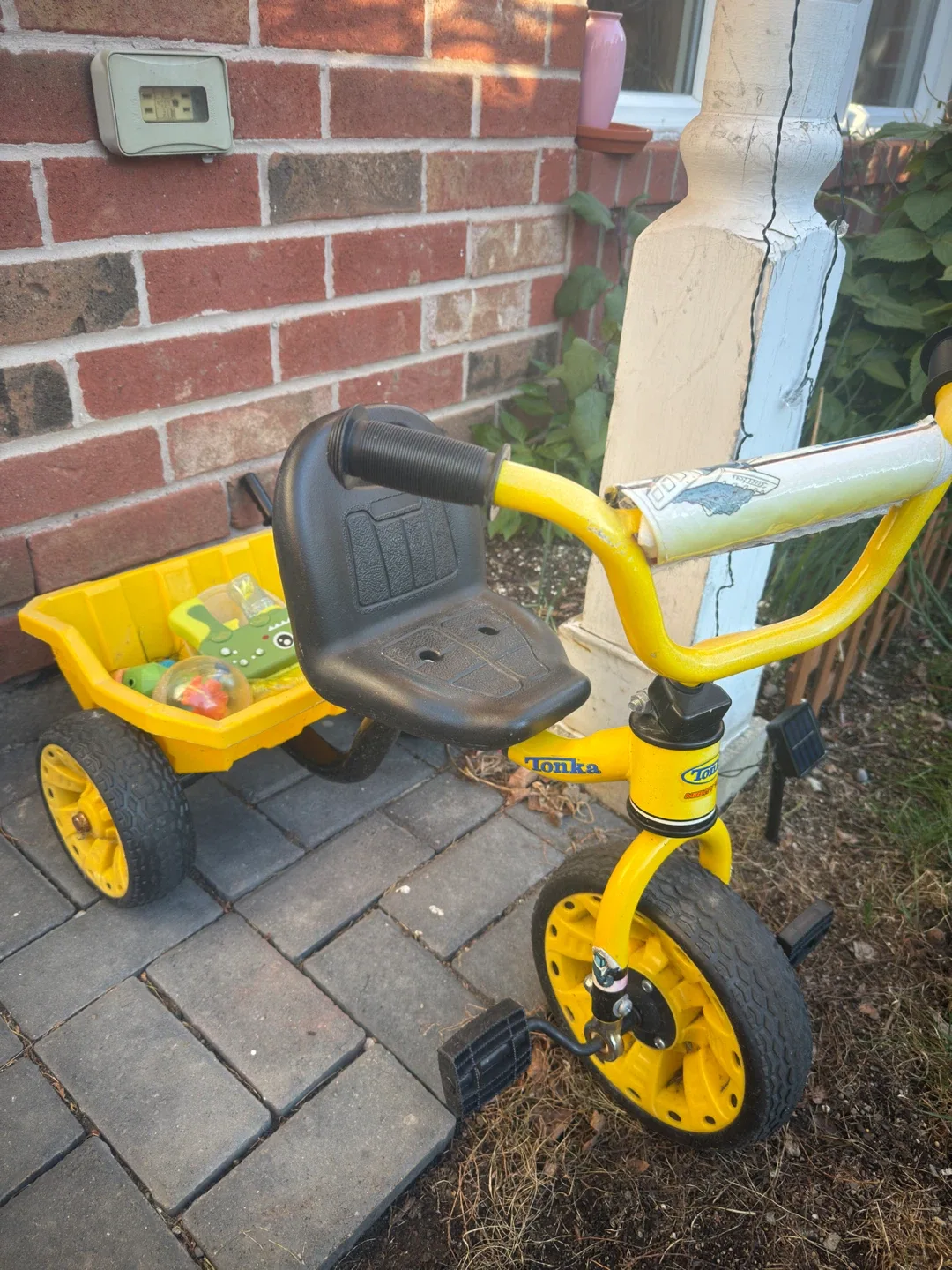 Tonka Yellow & Black Tricycle thumbnail