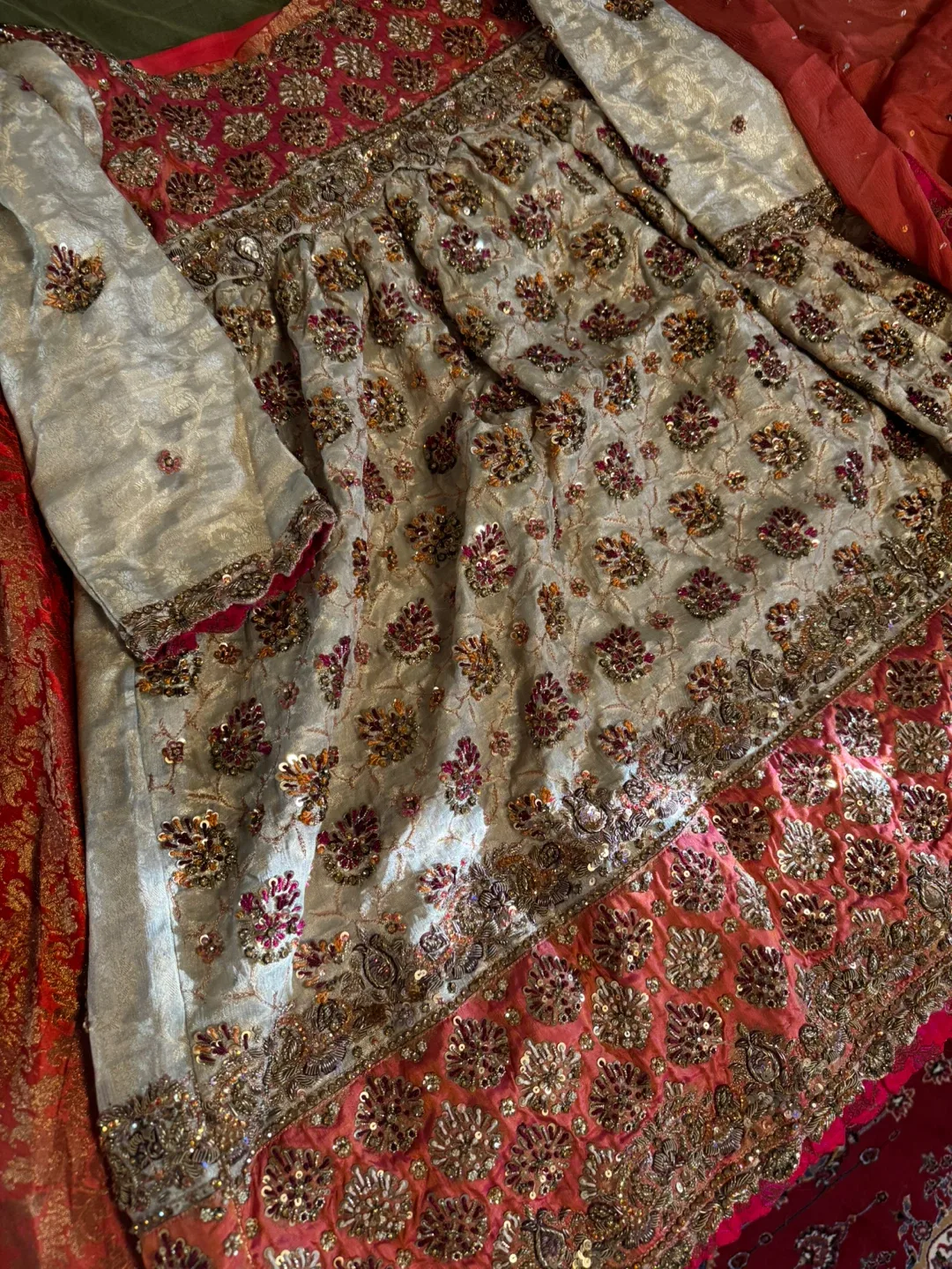 Embroidered wedding  Dress image indicator(2)